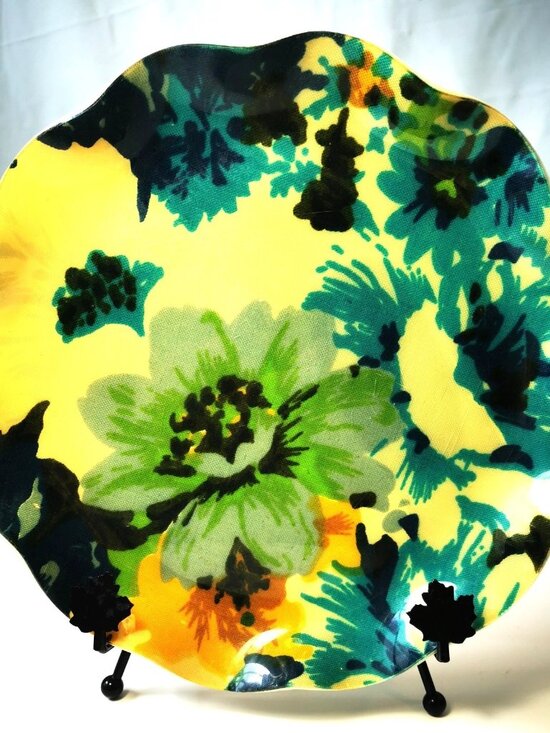 Plate 1960s Floral Fabric & Resin Tray includes Plate Stand both Vintage Canada - Picture 1 of 10